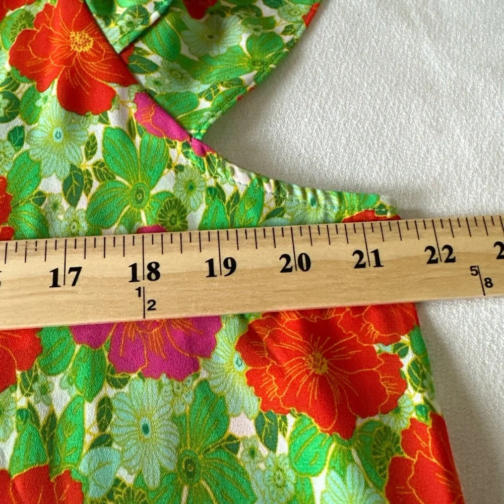 Pleione Size Lg White Orange hibiscus Floral Ruffle Flutter Sleeve V Neck Top - Picture 9 of 11